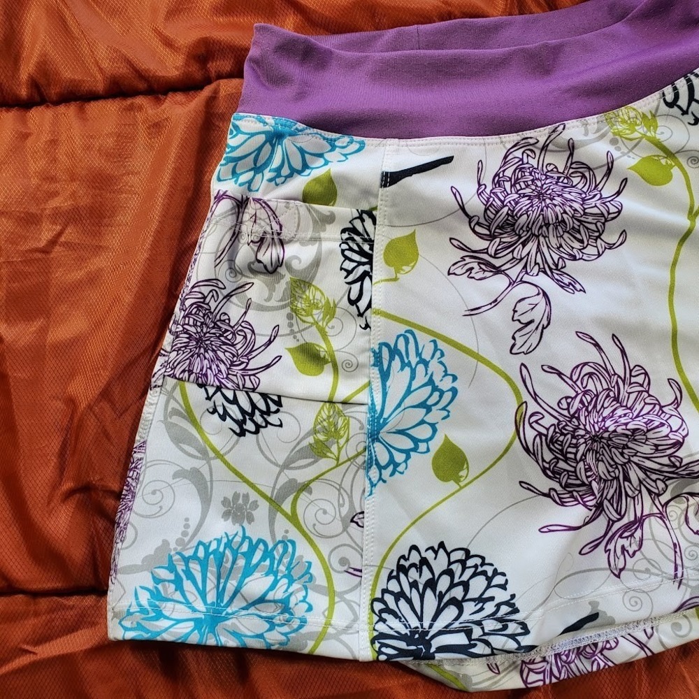 NWT 🏃Running Skirts Floral Skort Size 0 XS (Teen 12-16) Purple Sweatwick 90/10 - Picture 2 of 8